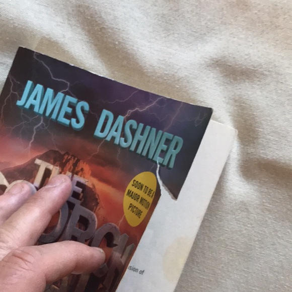 📚2/$6 The Scorch Trials - #2 in The Maze Runner - Picture 4 of 10